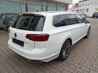 VW Passat B8 Variant GTE 1.4TSI 150kW DSG R-Line kam360° DCC - 6