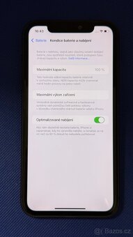 iPhone 11 64GB Black, krásný stav - 6