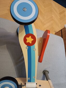 Dřevěné odrážedlo Lupilu - 6