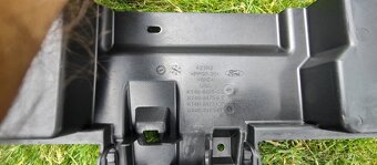 Ford Edge mk2 II 2 MK2 2018 - 2023 - zaluzie vzduchovod - 6