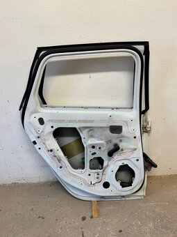 Opel Astra J Tourer, LZ dveře - 6