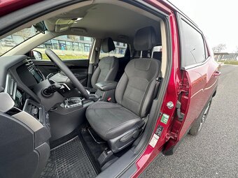 SsangYong Korando, Style+ 1.5T 120kW AT zár.2027 Čr 1 maj. - 6