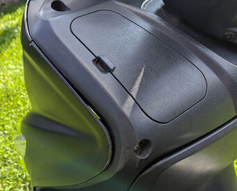 Suzuki AN 125 Burgman - 6