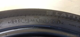 Michelin 255/45 R20 101W 1x4,5-5,5mm; 1x3,5-4,5mm - 6
