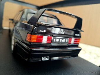 Mercedes-Benz 190 EVO II černý 1:18 Solido Mercedes Nový - 6