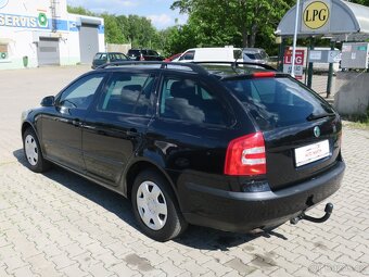 Prodám Škoda Octavia 1.6 i 85 kW Elegance - 6