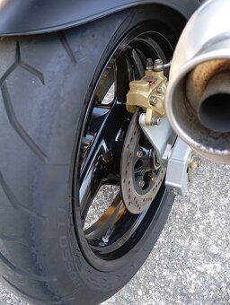 Ducati monster 750 - 6