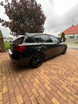 BMW m140i xdrive 2019 64xxxkm black saphire - 6