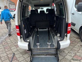 VW caddy Long pro invalidu.. 2013 - 6