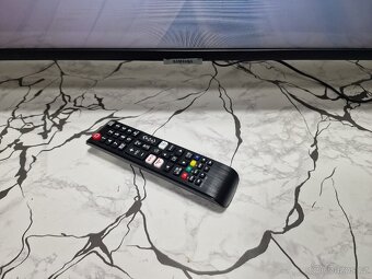 Samsung 55" Ultra HD Smart TV UE55NU7172 - 6