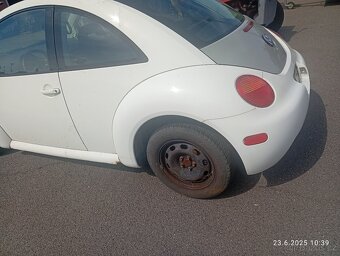 VW Beetle 2.0 i - 6