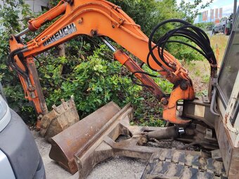 Takeuchi TB25 - 6