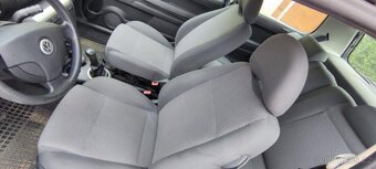 Volkswagen FOX 1.2i 40 kW - 6
