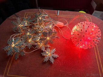 Prodám vánoční ozdoby,osvětlení,stojánek na stromek atd. - 6