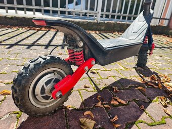 koloběžka Cory Ultra - 6