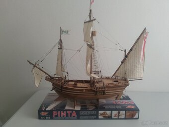 Modely Nina, Pinta a Santa Maria - 6