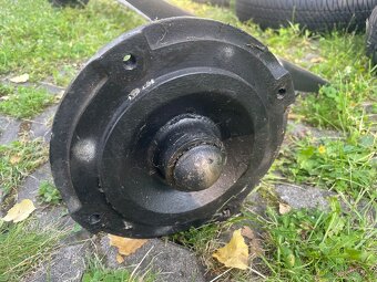 Niewiadow / Predom N 126 původní náprava, disky r12 - 6