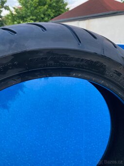 Starší Moto pneu Bridgestone Battlax. - 6