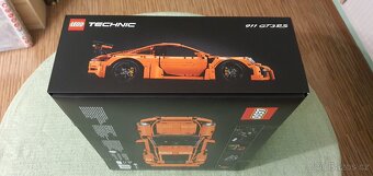 LEGO®  Technic 42056 Porsche 911 GT3 RS - 6