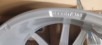 Škoda Superb 3,4, alu 19',NOVÉ, 8x19 et44 - 6