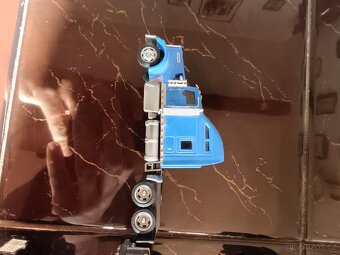 Sada sběratelských kovových modelů nákladníc - 6