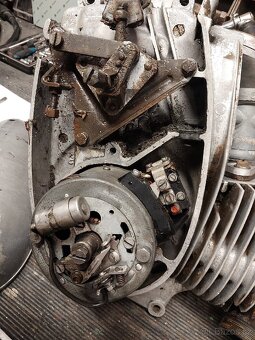 Jawa pérák motor 250 - 6