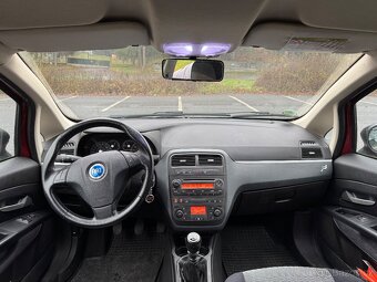 Fiat Grande Punto 1.9 JTD 5-dveřové - 6