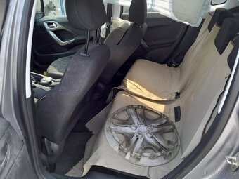 Peugeot 2008 1,2 PureTech 110 - 6