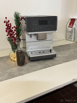 Kávovar Miele CM6350 - 6
