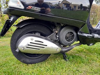 Piaggio Vespa S125i - 6