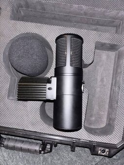 WA8000 - Warm Audio - 6