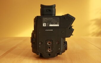 Canon EOS C200 - 6