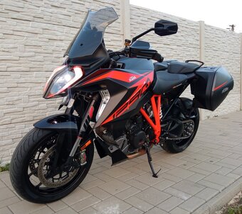 KTM 1290 SUPER DUKE GT - 6