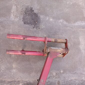 JAWA PAŘEZ PAŘIZEK 555 RAM VIDLE PODBLATNIK - 6