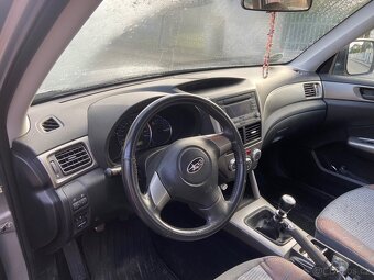 Subaru Forester 108 kW diesel 158 tis km  95 tisíc Kč - 6