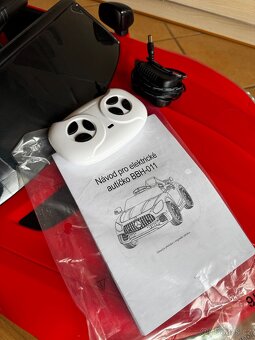 Dětské elektrické autíčko REZERVACE - 6