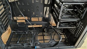 pocitacovy skrin nzxt - 6