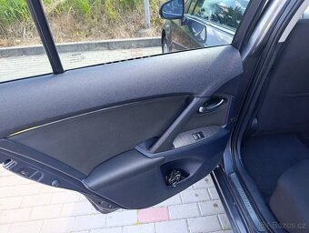 Prodám Toyota Avensis 2,0 D 93KW r.v. 2011 - 6