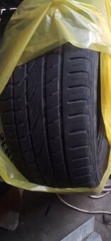 Continental 235/55/r17 - 6