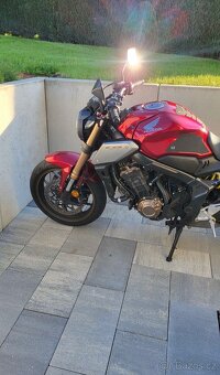 Honda CB650r - 6