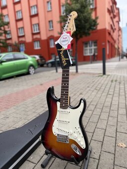 Fender VG G-5 Stratocaster USA 2007 - elektronická kytara: - 6