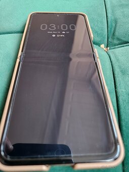 Motorola RAZR 60 Ultra (hneda, 16GB/512GB) - 6