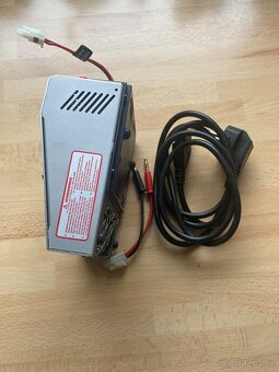 Modelářská nabíječka - 6