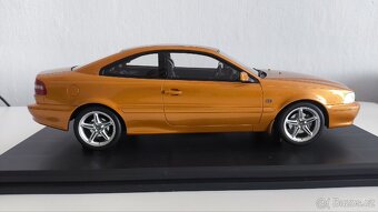 Model Volvo C70 Coupé 1:18 DNA Collectibles - 6
