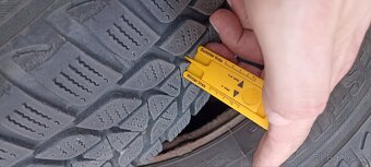Zimní pneumatiky 165/65 R15 na discích - 6