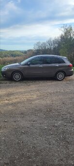 Fiat croma combi 1,9JTD 88kW - 6