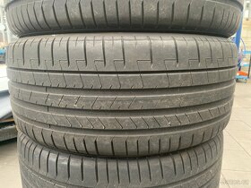 Pirelli P Zero 265/40 ZR22 - 6