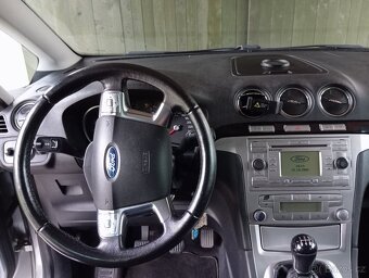 S-MAX - 6