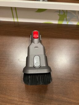 DYSON V12 Držák + nabíječka - 6