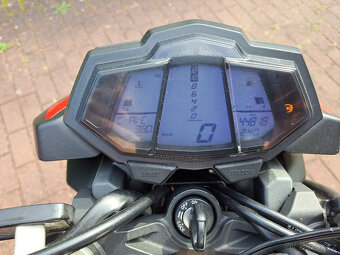 YAMAHA MT 125, r.v. 8/2015 - 6